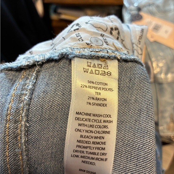 Camila Coelho Crystal Rhinestone Jeans Size 2 Medium Wash Straight Leg Fancy NWT - Picture 14 of 14